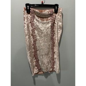 Velvet soft pink skirt